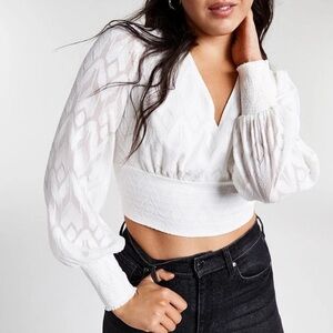 NWT Bar III White Textured Jacquard Women's Cropped Top size L